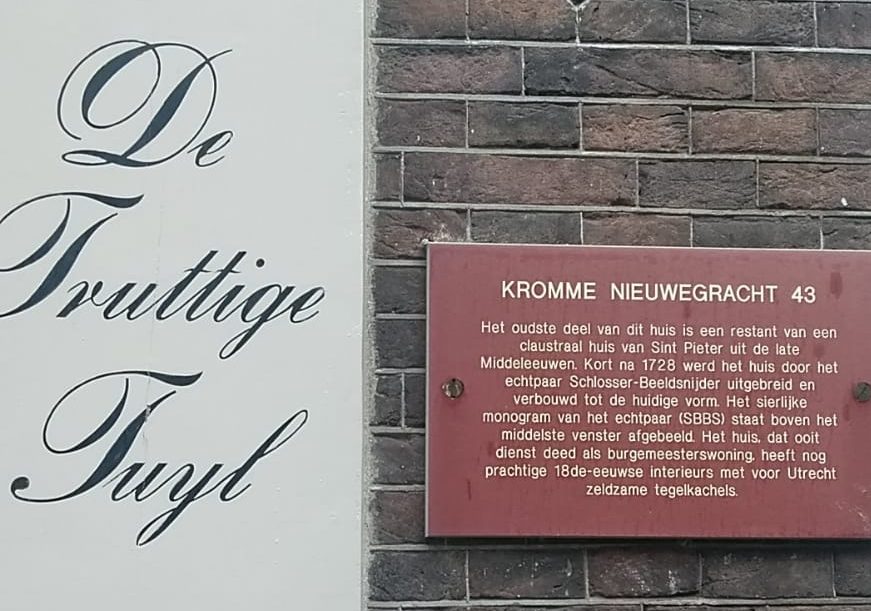 Kromme Nieuwegracht 43 (Crooked New Canal)